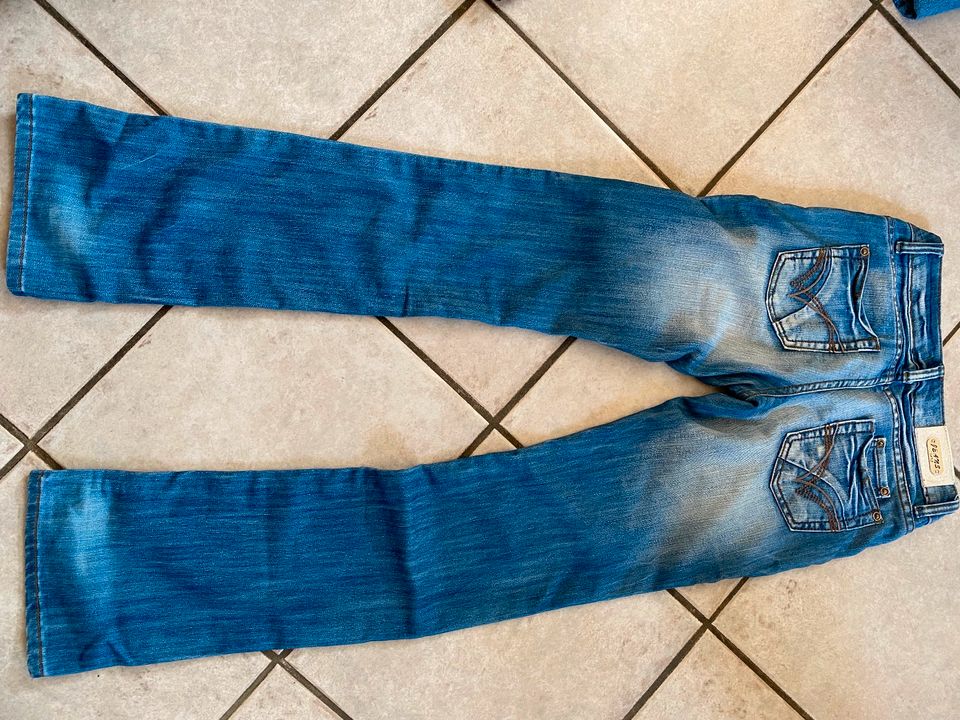 Jeans von Hot bottom blau in Größe 38 in Trostberg