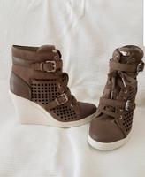 Michael Kors Leder Schuhe Wedges Keilabsatz US Gr 8 dt 38 Boots Hessen - Darmstadt Vorschau
