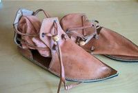 ungetr Schnabelschuhe Schuhe Gr 39 u 38 Mittelalter/Larp/Wikinger Brandenburg - Pritzwalk Vorschau