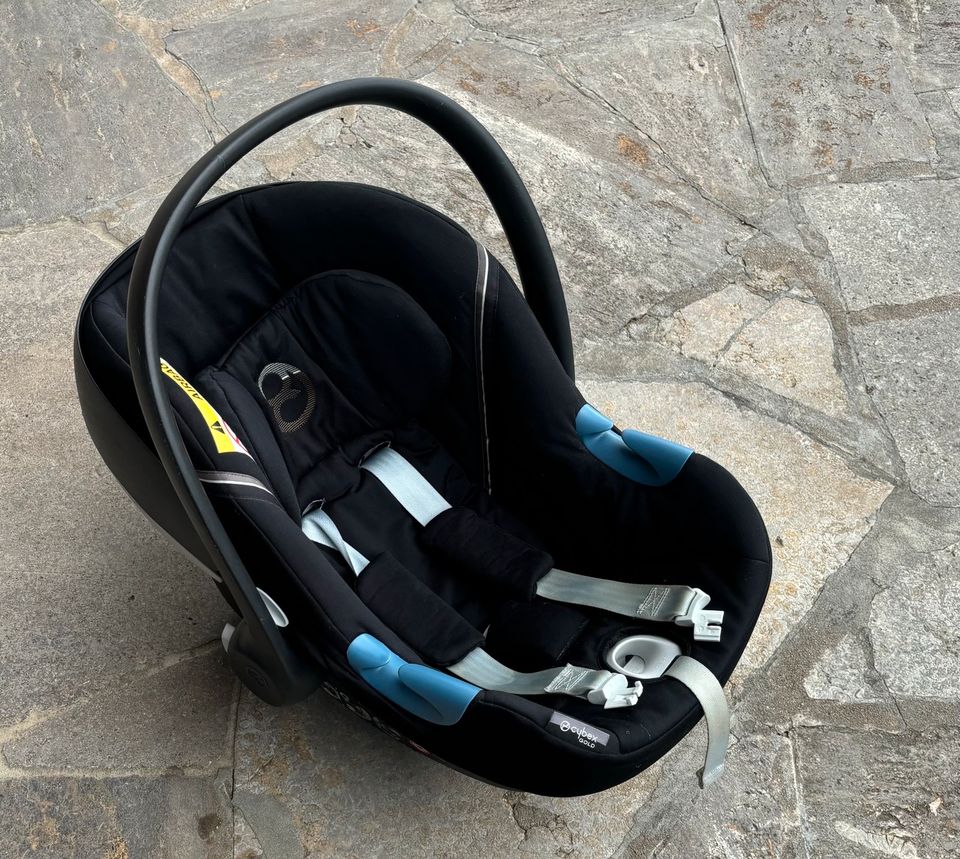 Babyschale Cybex Aton M inkl. 2x Cybex Base M (isofix) in Niederwerrn