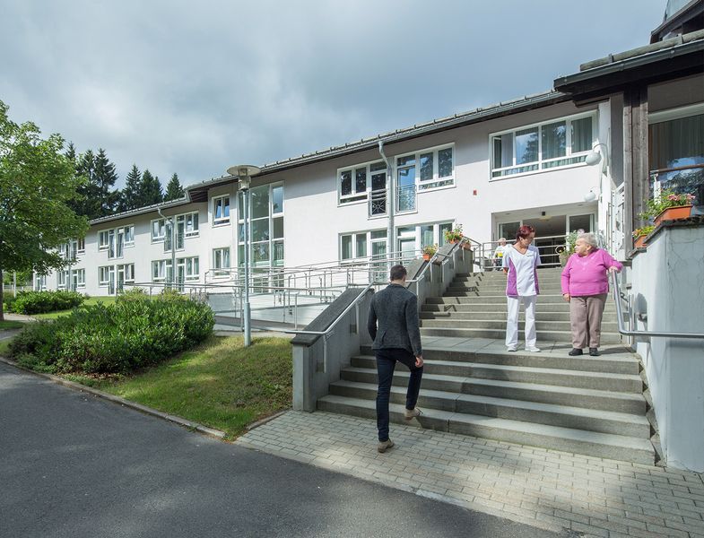 Ausbildung zur Pflegefachkraft in Neuhaus in Neuhaus