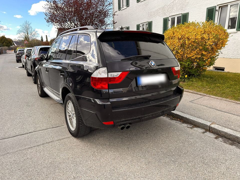 BMW X3 3.0si in Krailling
