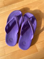 Crocs Flip Flops J3 Größe 34 35 Kinder Schuhe Sandalen lila Bayern - Rosenheim Vorschau