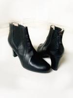 Stiefelette Unisa Reißverschluss hinten 39 Leder Niedersachsen - Hilter am Teutoburger Wald Vorschau