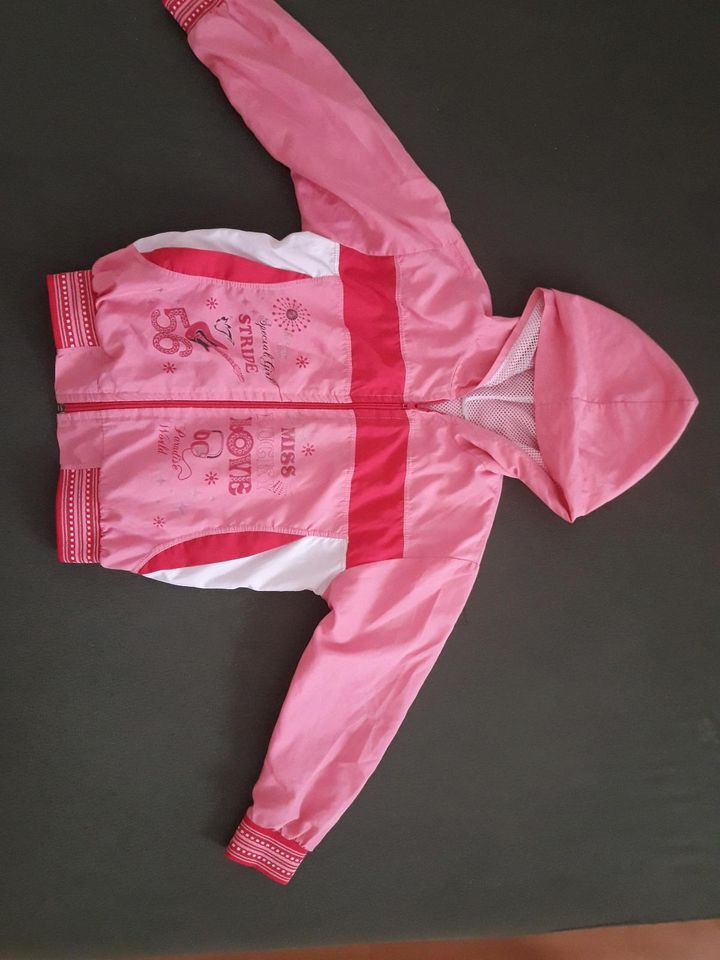 Jacke gr 110/116 in Zeitz