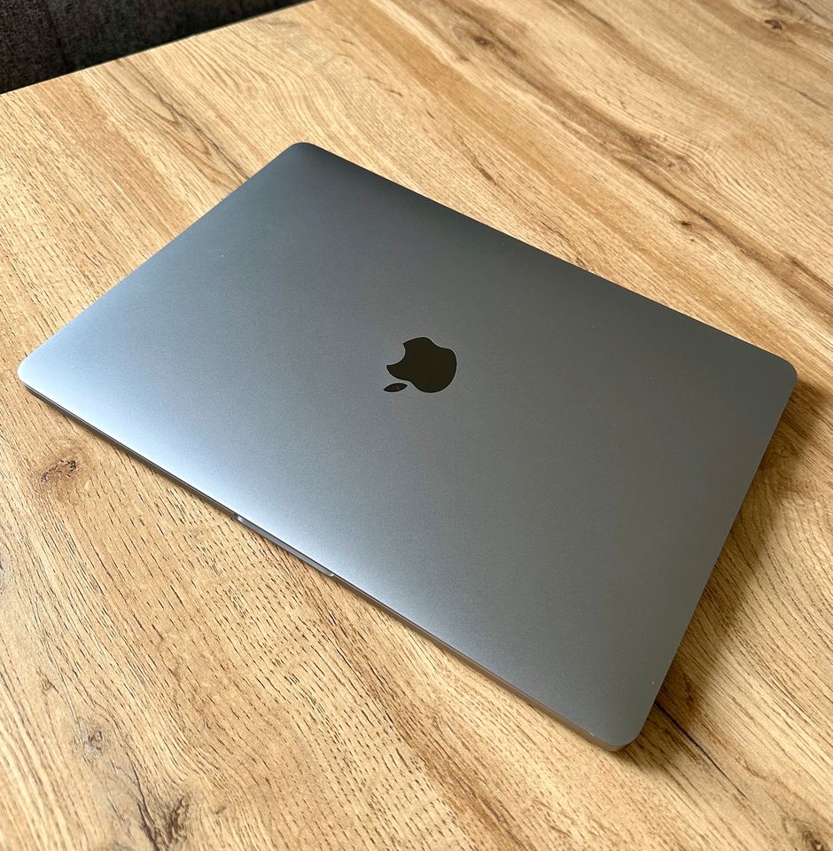 Apple MacBook Pro 13 in Timmendorfer Strand 