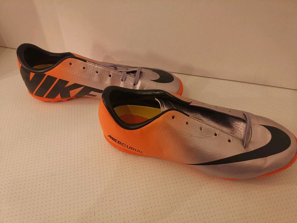 Nike Fußballschuhe Rasen Phantom und Mercurial Gr 38,5 in Nürnberg (Mittelfr)