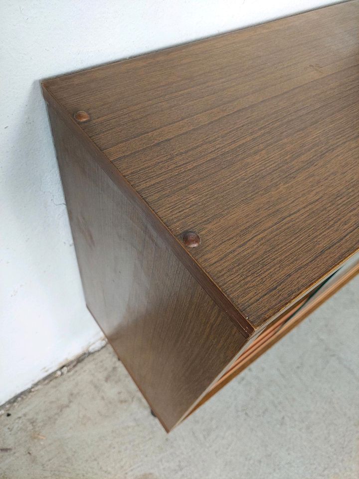 Vintage Kommode Sideboard Holzschrank Vitrine 60er 70er DDR Retro in Leipzig