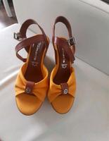 Keilabsatz Schuhe gr. 38 Tamaris Neu Hessen - Hofheim am Taunus Vorschau