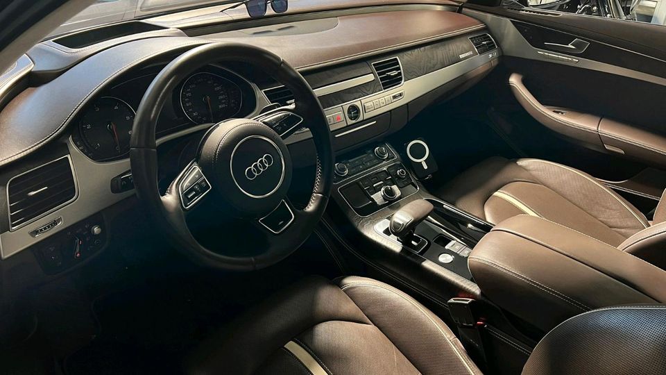 Audi A8 4.2 tdi design selection in Sarstedt