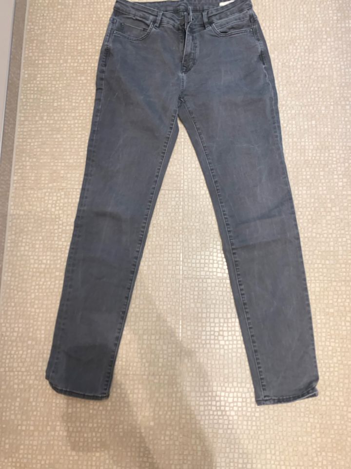 Esprit Jeans 30/32 Slim in Hohenstein