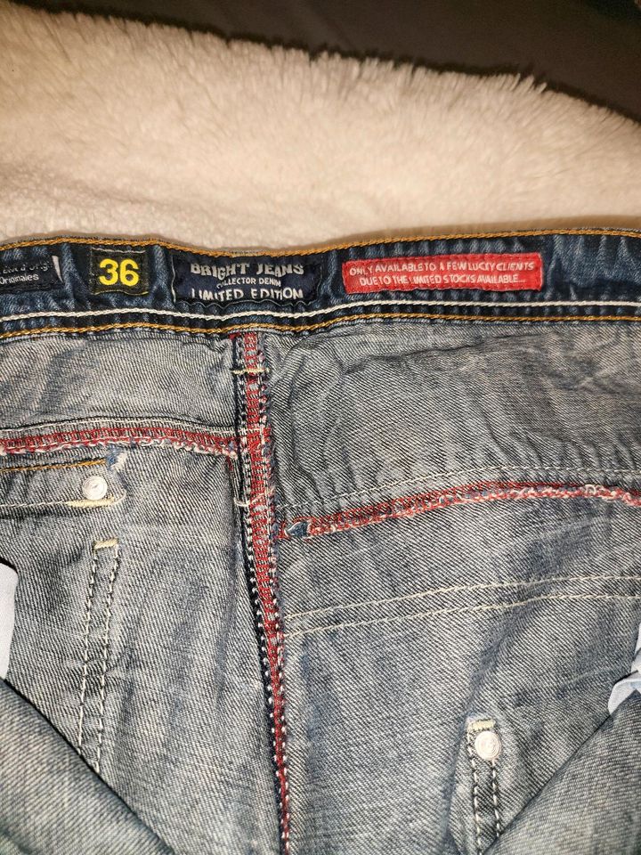 Bright Jeans Größe 36/32 in Atzendorf