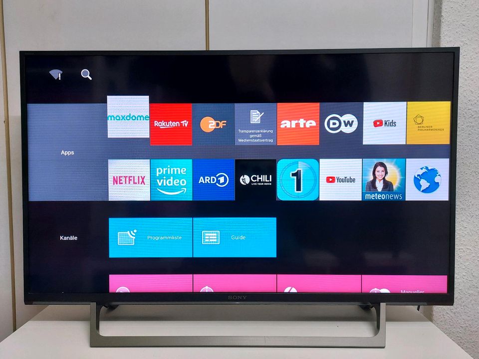 SAMSUNG SONY LG UHD SMART TV 22 32 40 43 50 55 65 ZOLL QLED LED in Berlin