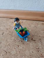 Playmobil Bauernhof Mädchen mit Schubkarren und Karotten neu Baden-Württemberg - Biberach an der Riß Vorschau