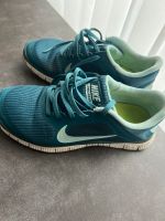 Nike free 4.0 Laufschuhe sneaker Nordrhein-Westfalen - Wesseling Vorschau