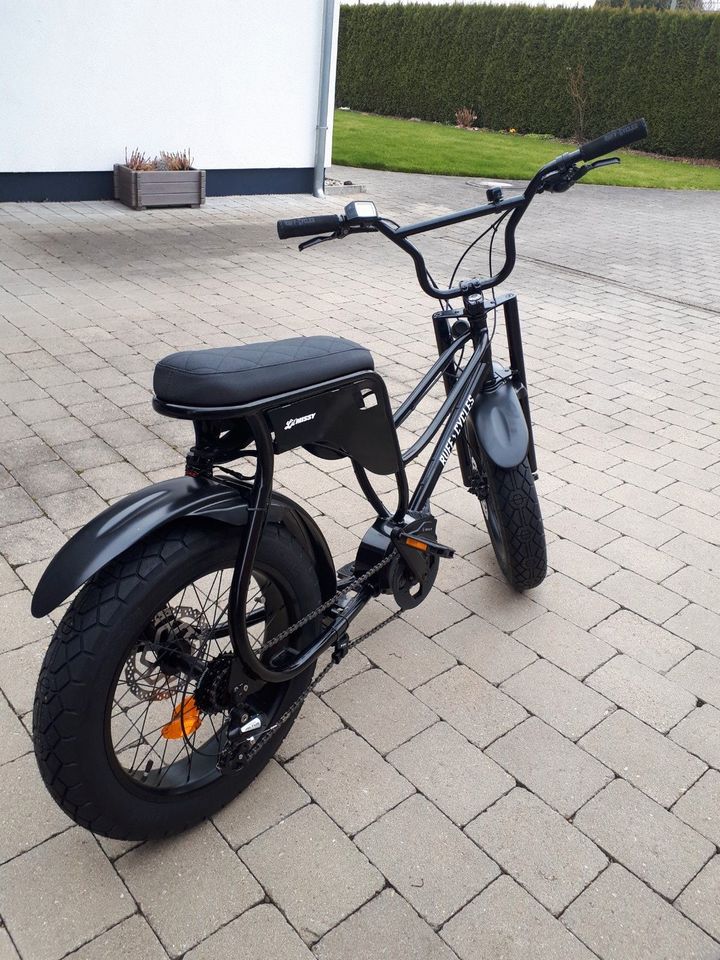 E-Bike Lil Missy von Ruff Cycles Schwarz in Vöhringen