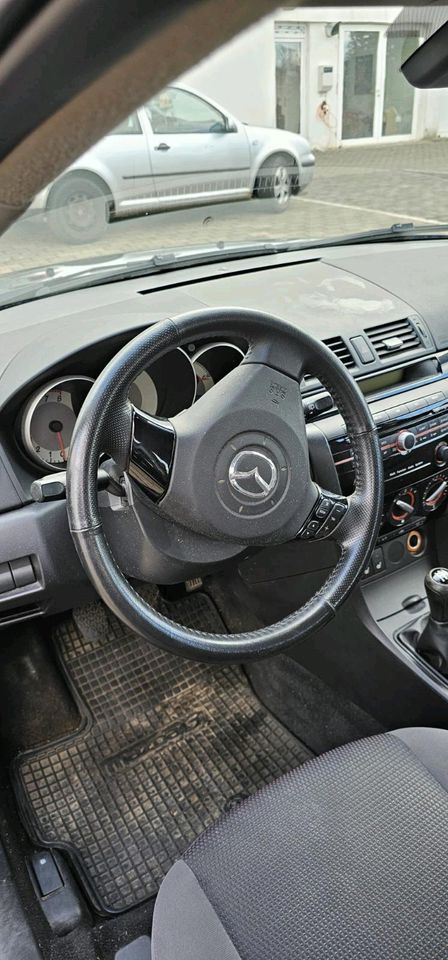 Mazda 1,6 Active Sport, 105 PS, TÜV Februar 2025, Wunsch Neu in Nagold