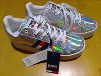 Sneaker Tommy Hilfiger Gr. 40 Plateauschuhe silber neu metallic Dresden - Klotzsche Vorschau