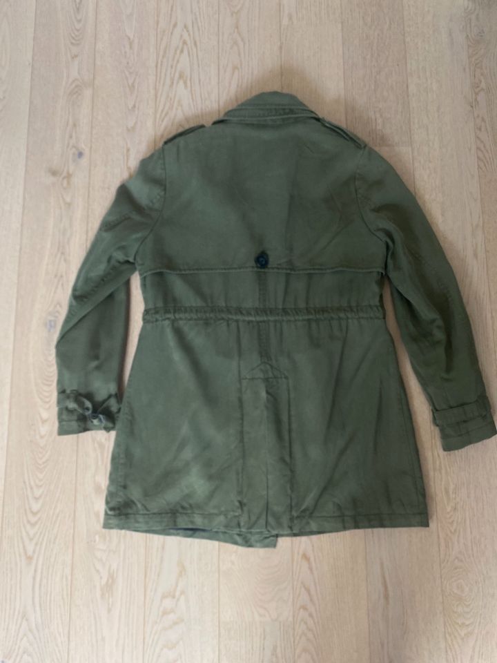 Superdry Jacke  Gr. L in Niedernwöhren