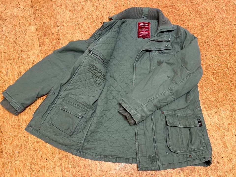 Jacke Winterjacke Parka Jack & Jones Gr. L in Meerbusch