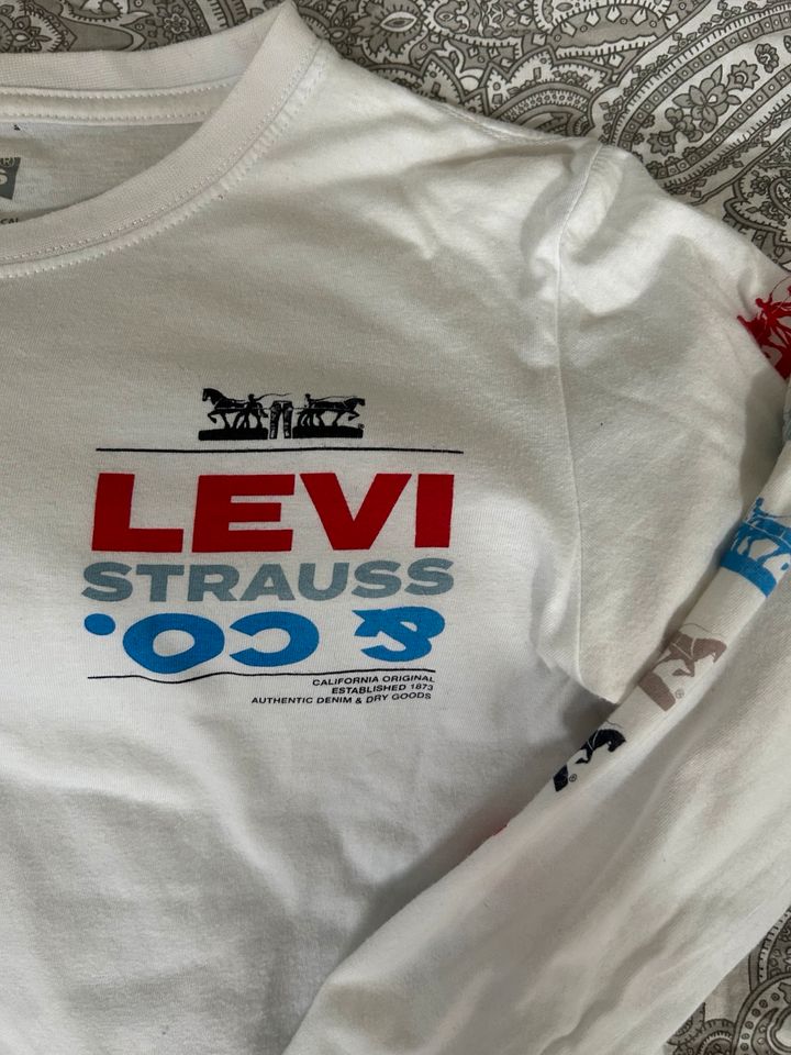 Levi’s Langarm Pullover weiß XXS / 32 in Wuppertal