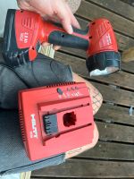 Hilti Ladegerät c7/24 mit Lampe Sfl 12/15 und Akku dabei Essen - Altenessen Vorschau