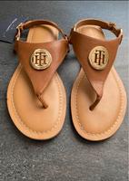 Tommy Hilfiger Sandalen* Gr. 38* Zehentrenner* NEU mit Etikett Köln - Longerich Vorschau