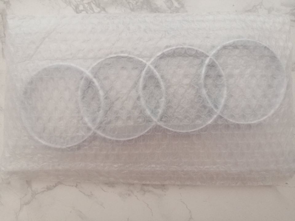 Audi A8 Emblem in Chrom zu Verkaufen Nagelneu in Sulingen