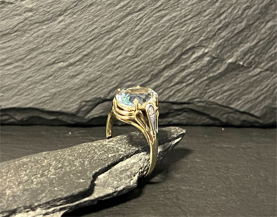 Ring / 585 (14ct.) Gelbgold mit Diamantbesatz / Goldschmuck T1701 in Berlin