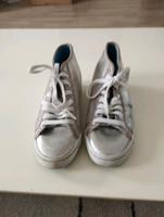 Hohe Adidas Schuhe Größe 40 silber Nordrhein-Westfalen - Velbert Vorschau