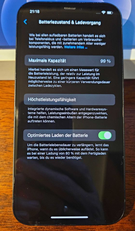 iPhone 12, 64 Gb, Schwarz mit Hülle in Neumünster