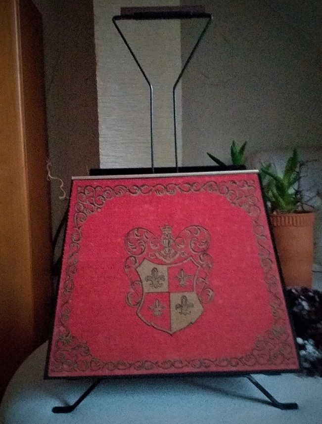 Zeitungsständer Metall Wappen Burg Ritter rustikal 70er Vintage in Kettig