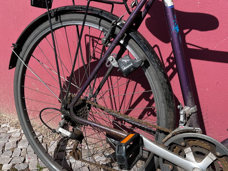 7.5.24 Verscherbeltes gebrauchtes Fahrrad - Reparaturbedarf in Berlin