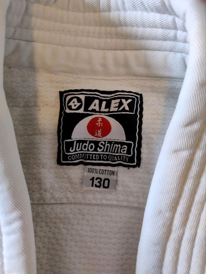 Kinder Judo shima Jacke Alex gr. 130 in Berlin