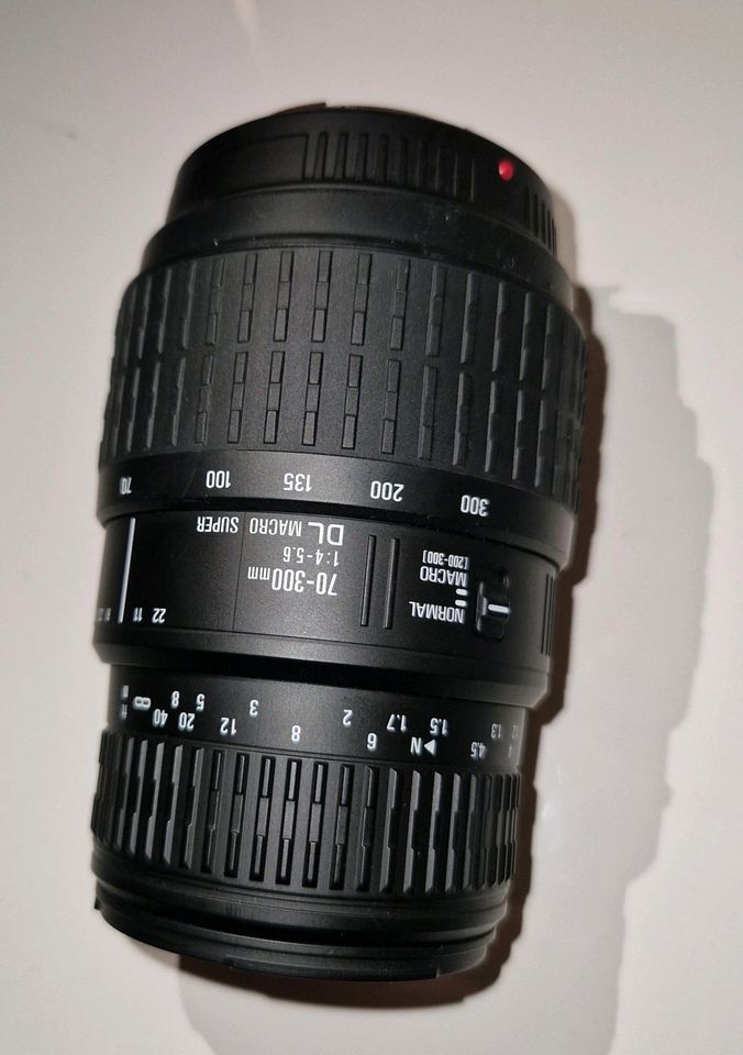 Objektiv Tele Sigma DL Macro Super 70-300mm 70-300 mm 1:4-5.6 - M in Essen