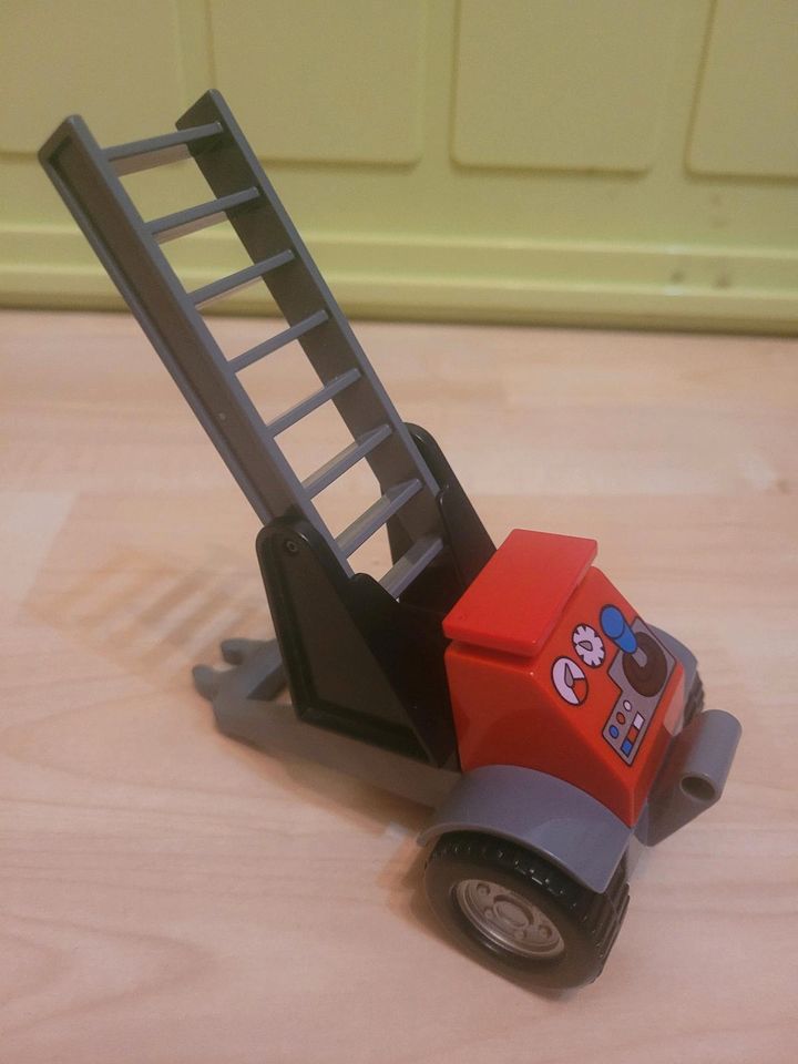 LEGO DUPLO Feuerwehr Anhänger LeiterLEGO DUPLO Feuerwehr Anhänger in Much