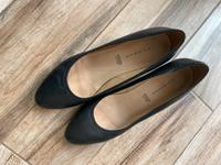 Schwarze Pumps mit Keilabsatz Nordrhein-Westfalen - Viersen Vorschau
