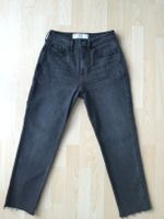 Hollister Mom Jeans xs/S Frankfurt am Main - Nordend Vorschau