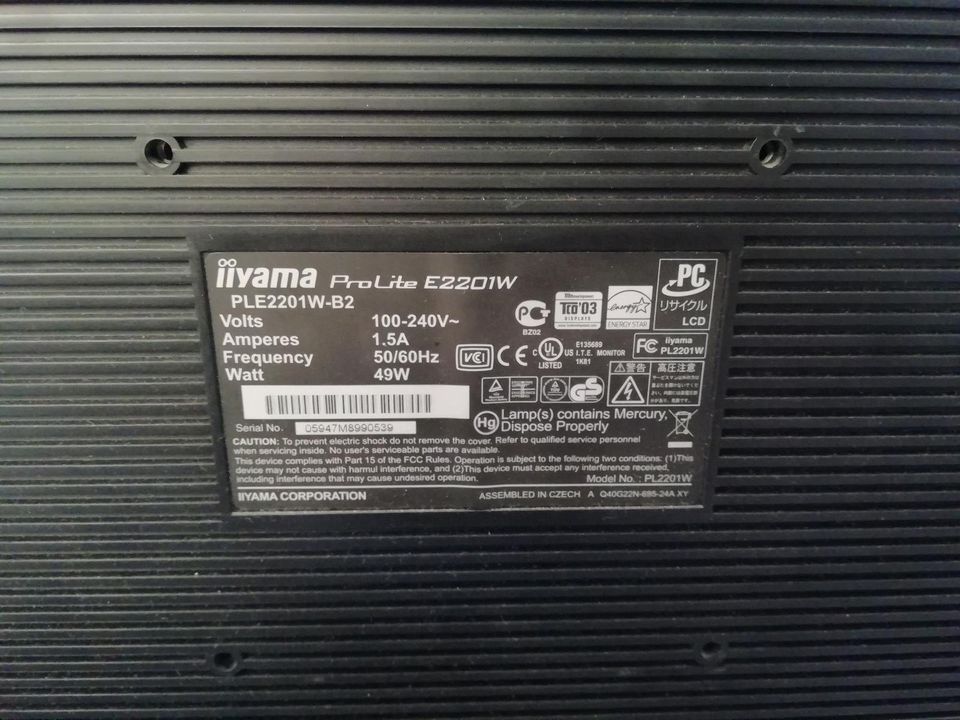 Iiyama PC Bildschirm in Weingarten