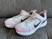 Turnschuhe Hallenschuhe Gr. 34 Nike Schulsport Baden-Württemberg - Crailsheim Vorschau