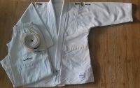 Jiu Jitsu/ Aikido/ Judo Trainingsanzug Kind mit Gürtel Frankfurt am Main - Eckenheim Vorschau