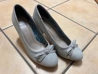 Hellblaue Pumps von Streetshoes Gr. 38 Niedersachsen - Sehnde Vorschau