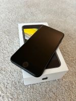 iPhone SE 2020 schwarz 128 GB 84% Akkuleistung Bayern - Baldham Vorschau