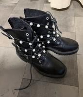 Zara Boots Stiefel  Gr.39 Kunstleder Schuhe Damen Berlin - Tempelhof Vorschau
