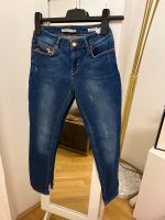 Schöne Zara Jeans Jeanshose mit goldenem Zip 34 36 München - Altstadt-Lehel Vorschau