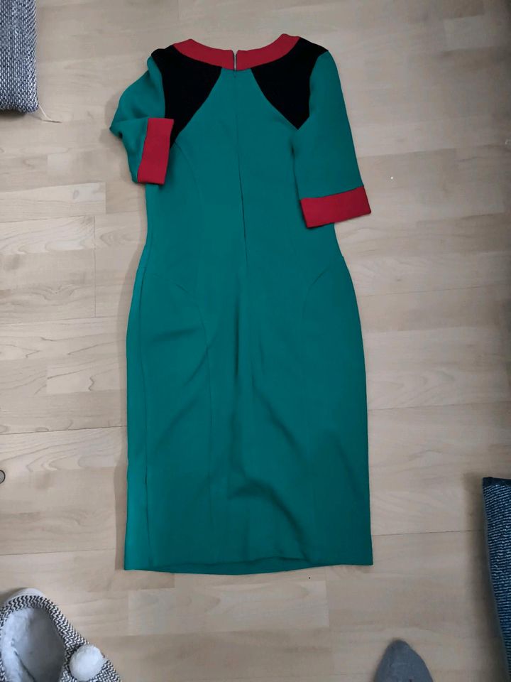 Kleid gr 42 in Viernheim