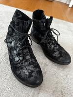 Schwarz silberne Boots Sachsen-Anhalt - Kabelsketal Vorschau