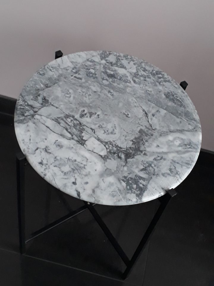 SCANDIC Marmor Beistelltisch Marmortisch rund grau weiß schwarz in Flintbek