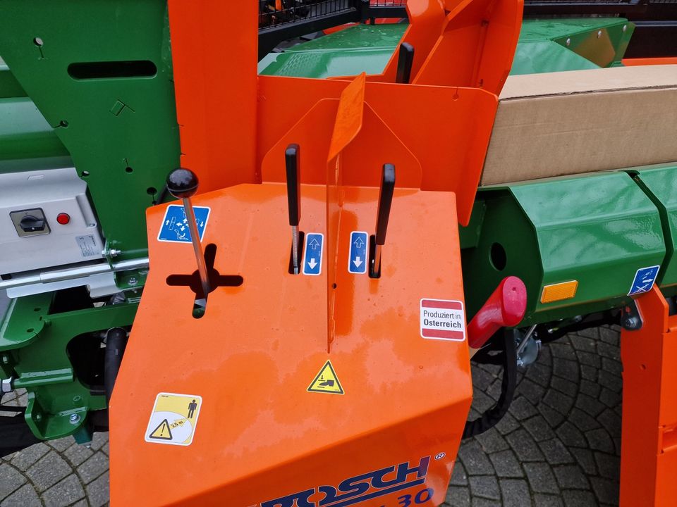 Posch Splitmaster 30 auf Längsfahrwerk Holzspalter in Borchen