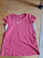 T Shirt Nike Größe 140 Bayern - Höslwang Vorschau